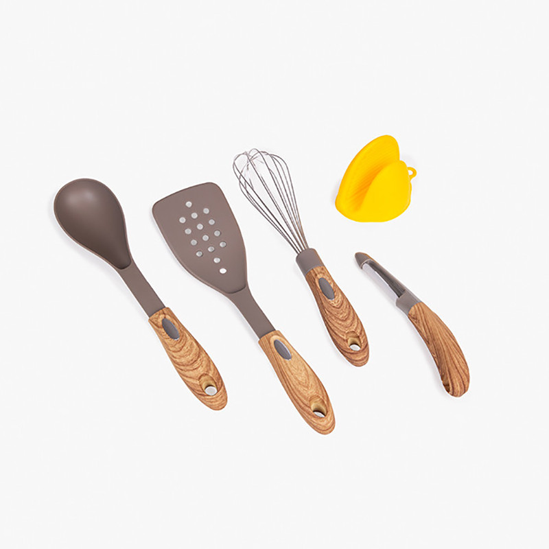 https://www.tiendasmgi.es/52996/set-utensilios-de-cocina-5-piezas.jpg